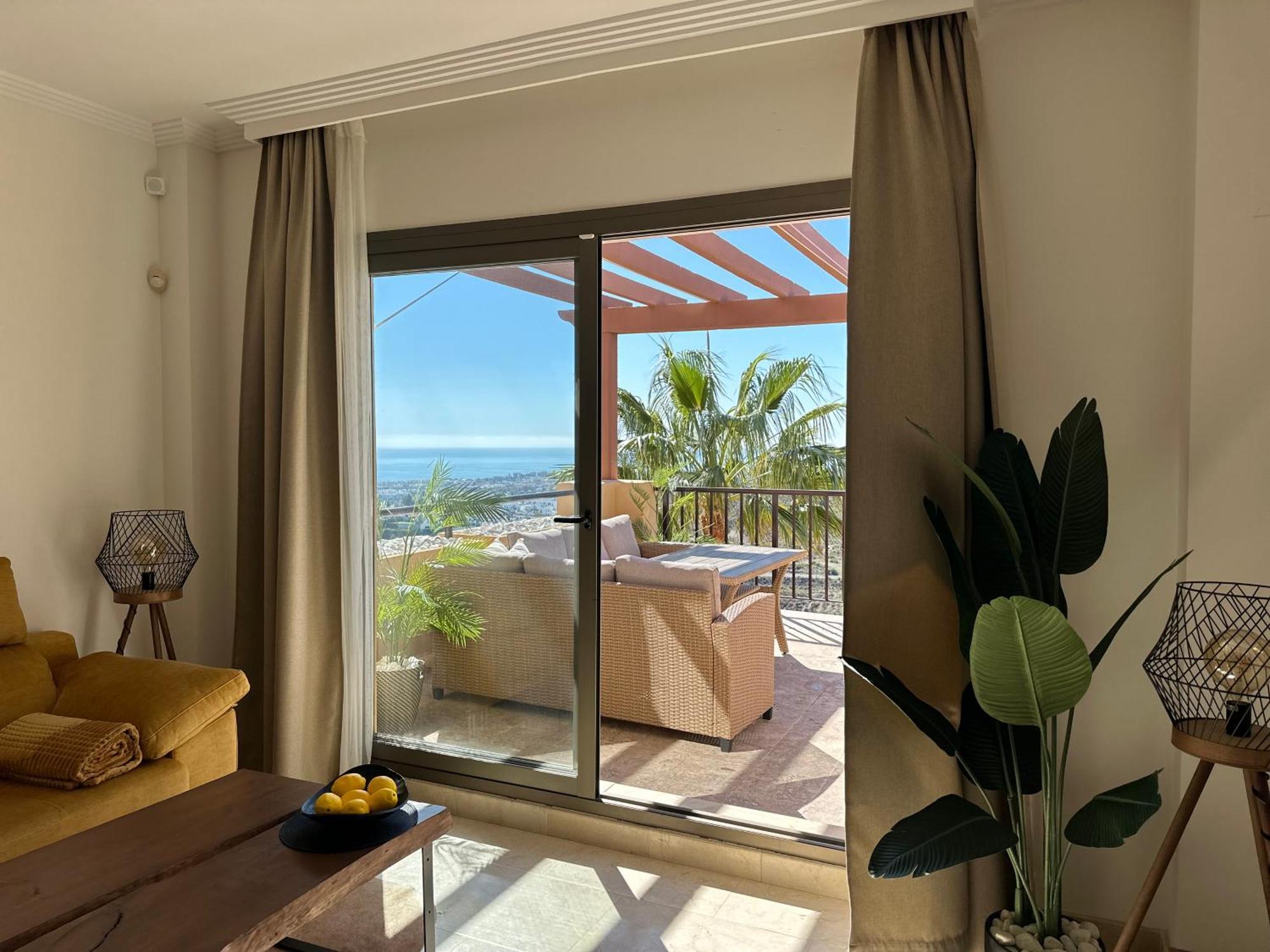 Charming 2 Bed In Quartiers Marbella Apartamento Estepona